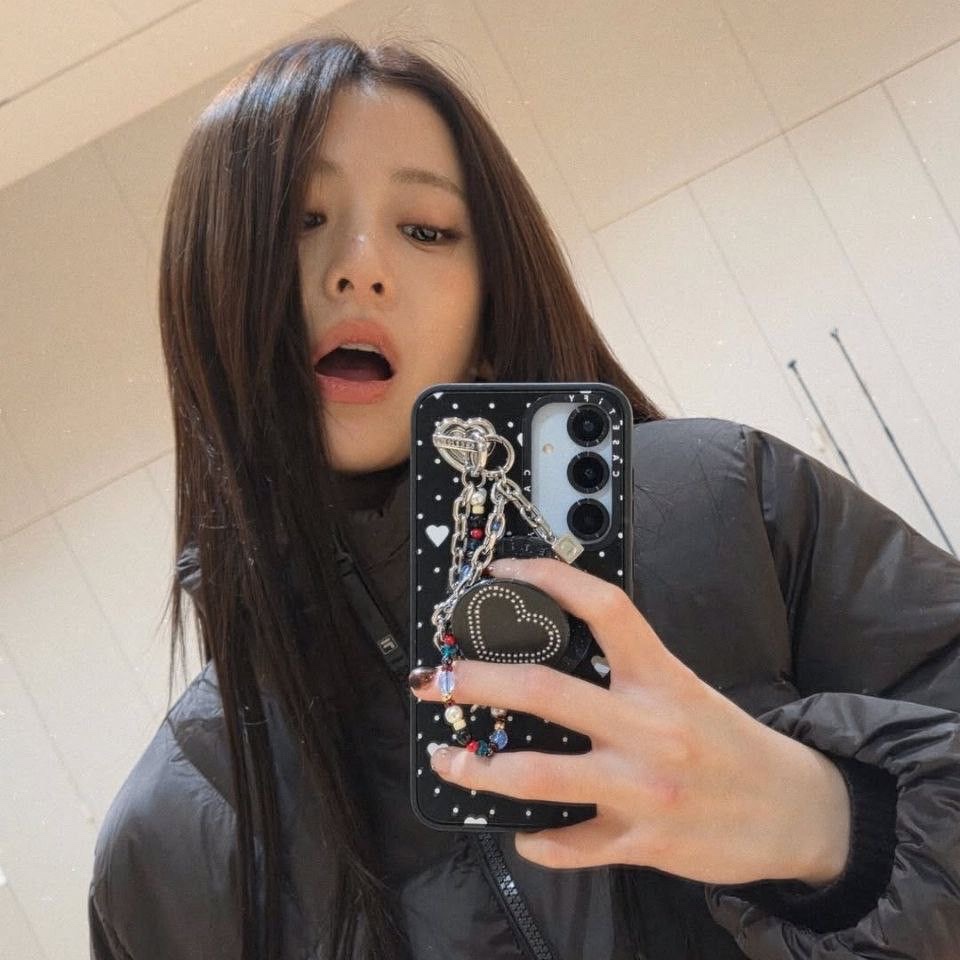 Huh Yunjin