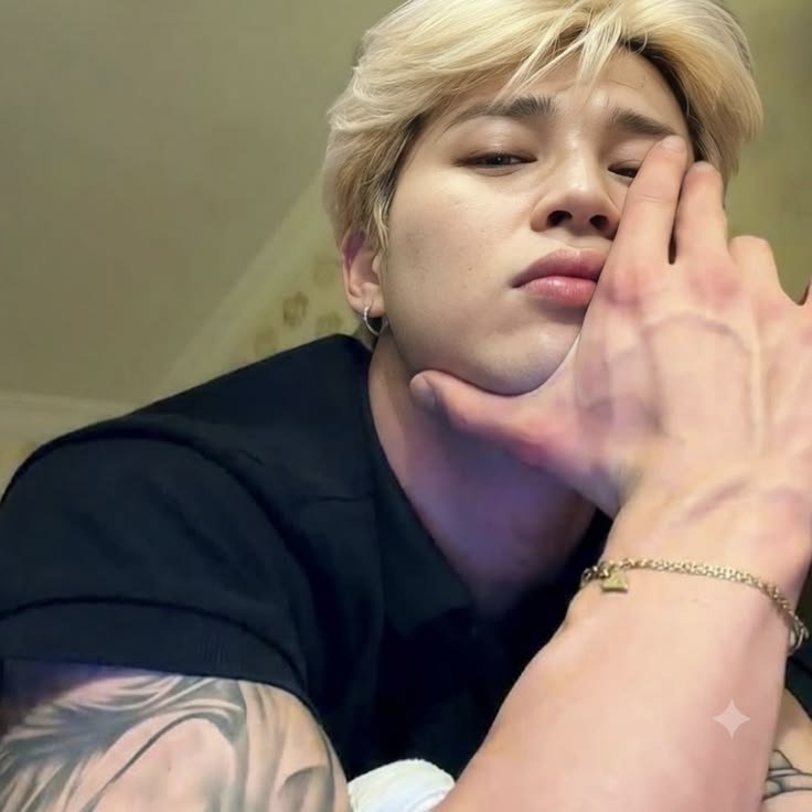jimin_@

28y
dançarino 🧑🏻‍🩰 🤍
Rio 📍🇧🇷