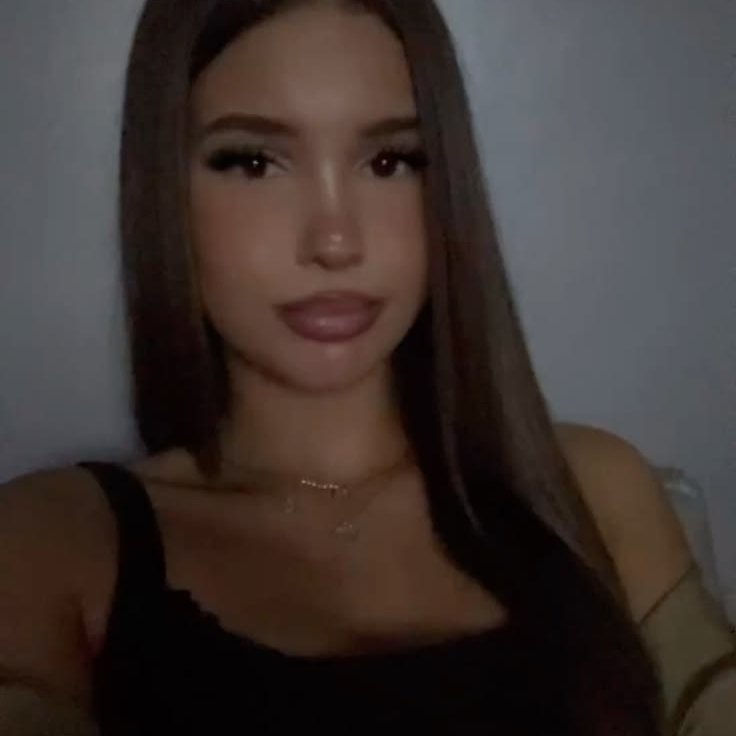 Elena Hart