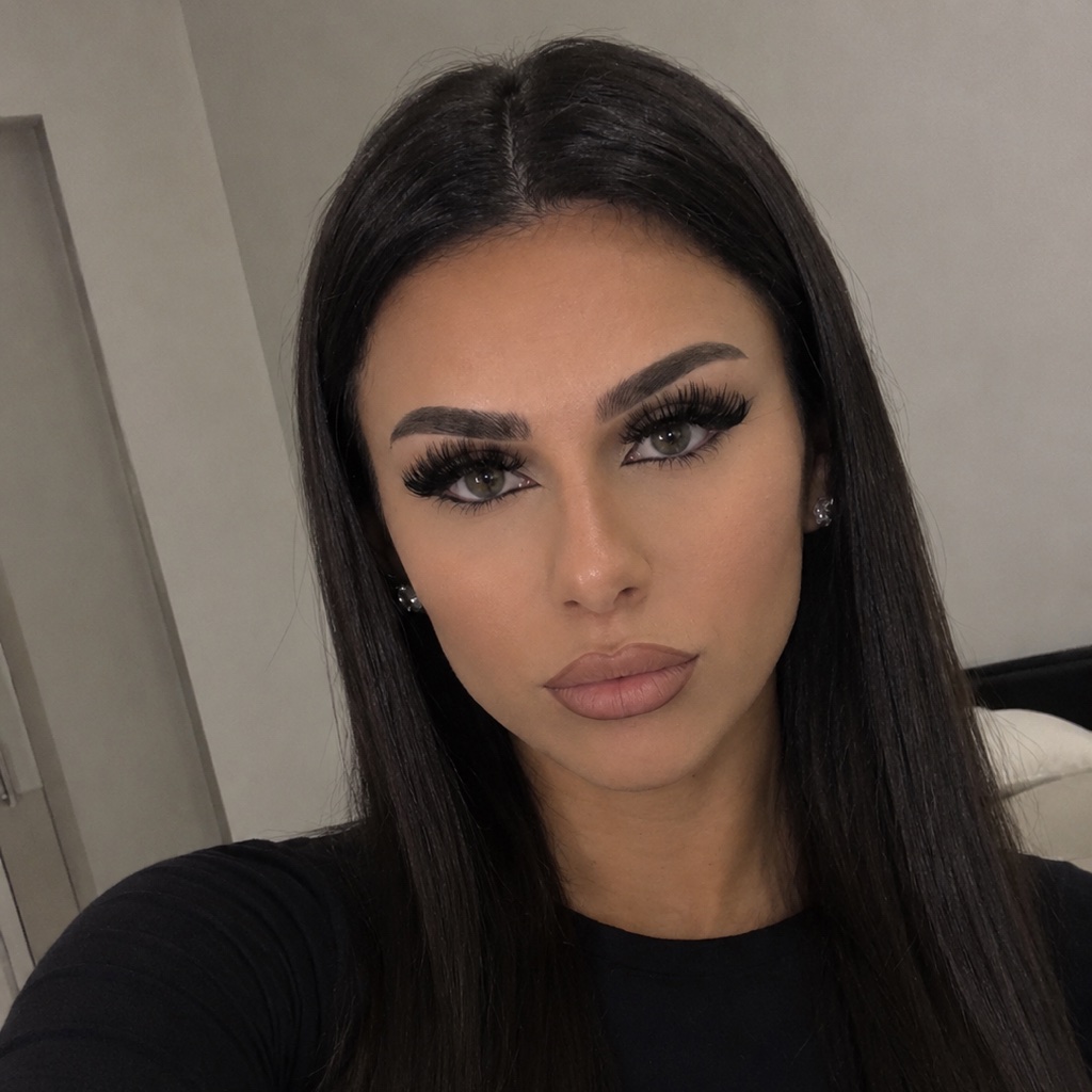 𝐉𝐚𝐝𝐞 💕