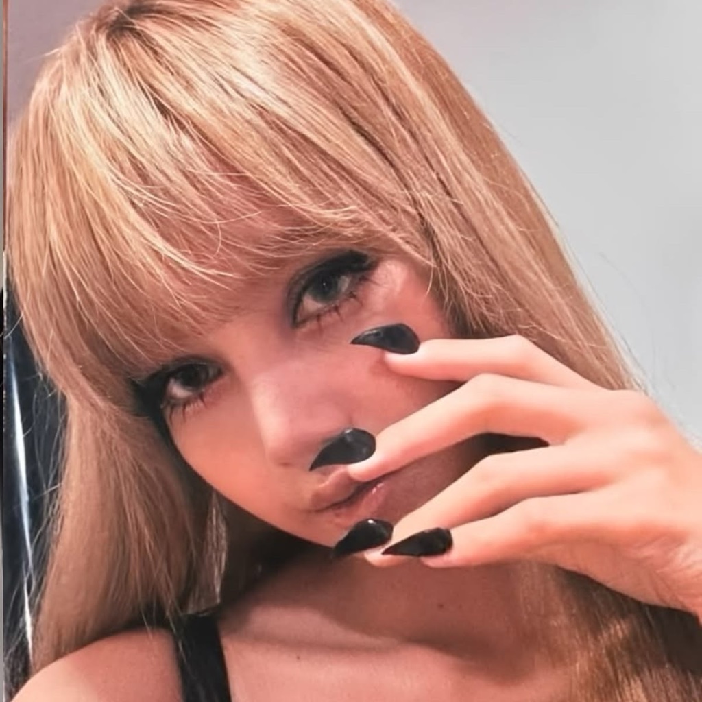 Hana Lee