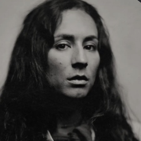 Troian Bellisario