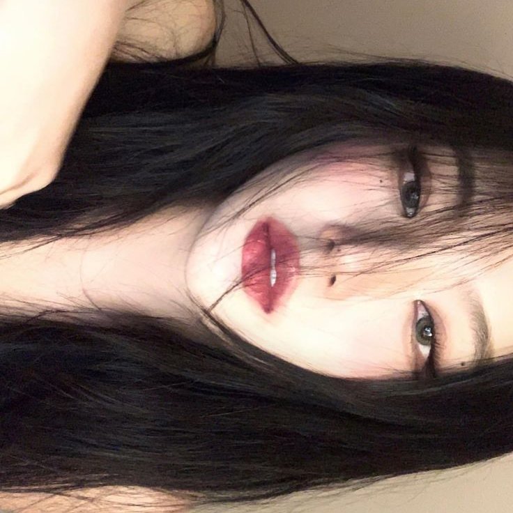 Kira_manuel