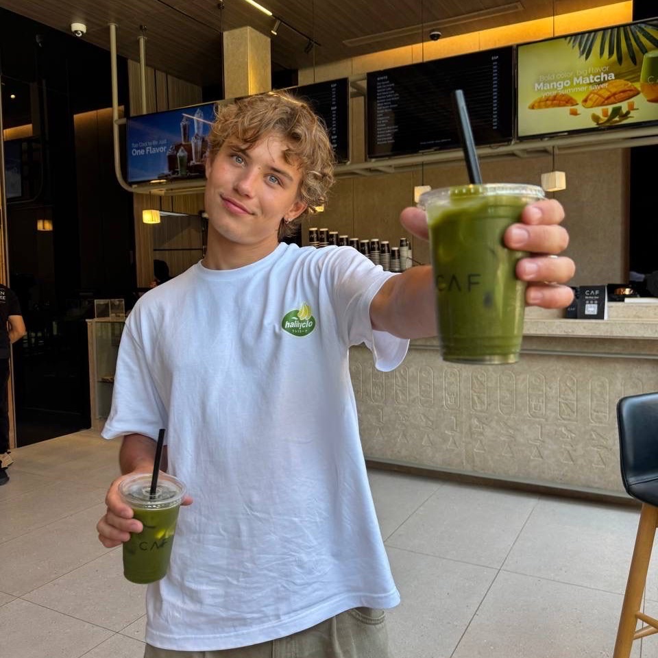 juro q no vuelvo a pedir esa asquerosidad de matcha JAJAJA