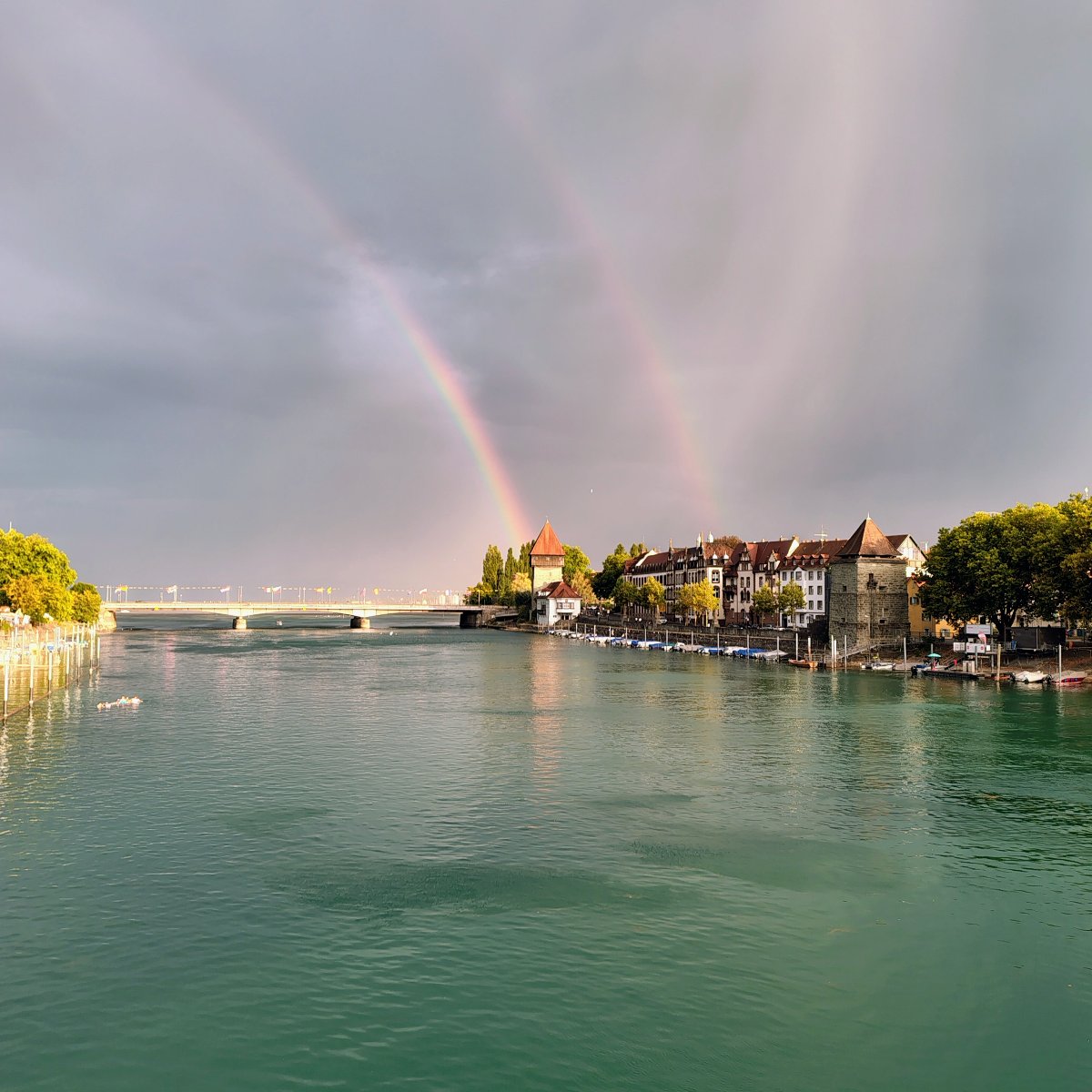 Regenbogen sind wie anime-plots, man erwartet das ende, aber es ist immer besser als gedacht.