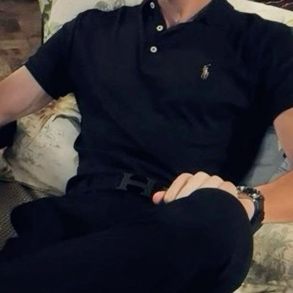 even when i'm just lounging, i still gotta keep it stylish.