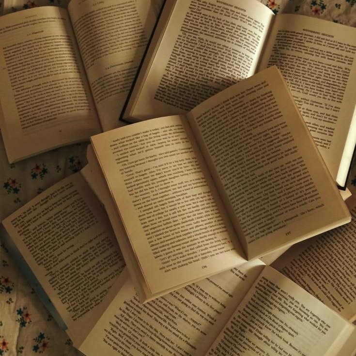 I love to read books with my boyfriend!