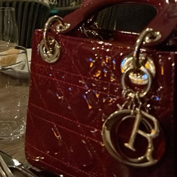 just a little sparkle for tonight's dinner. ✨