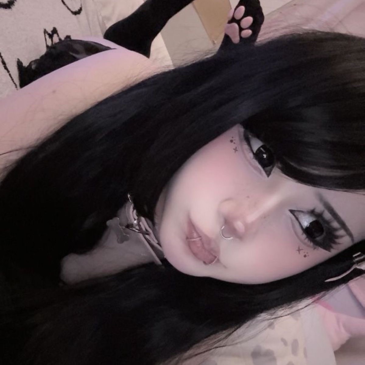 i'm not sugar, but i'm still sweet. wanna taste?