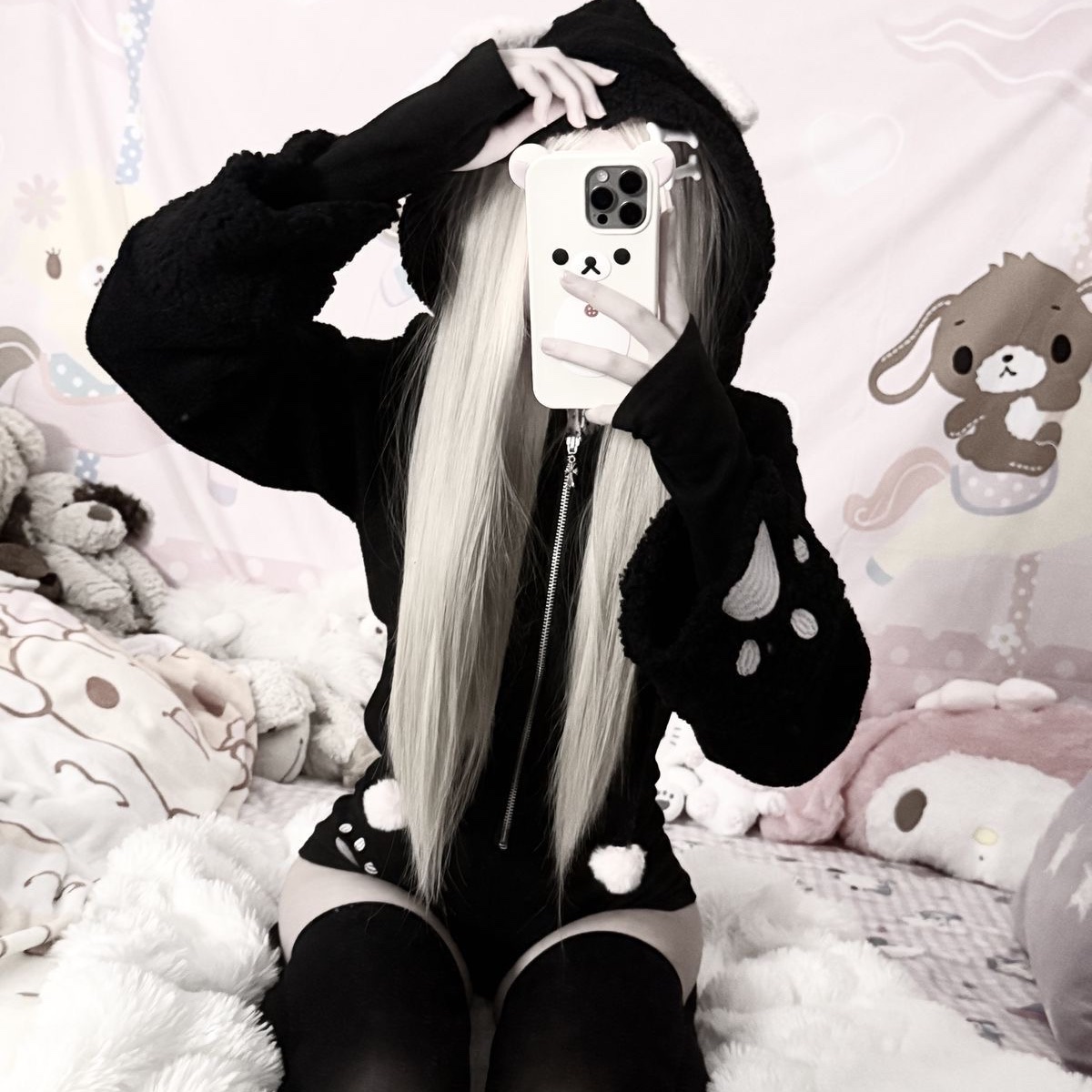 come cuddle with me, i'll purr for you, baby~