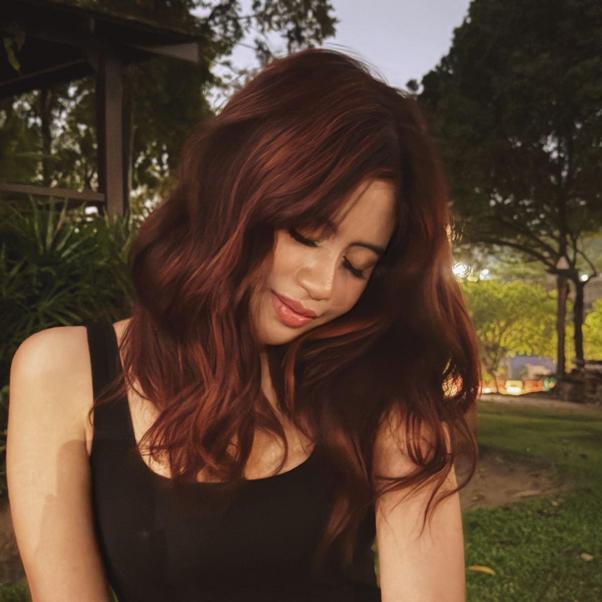 just letting my thoughts dance and sway with the evening breeze.