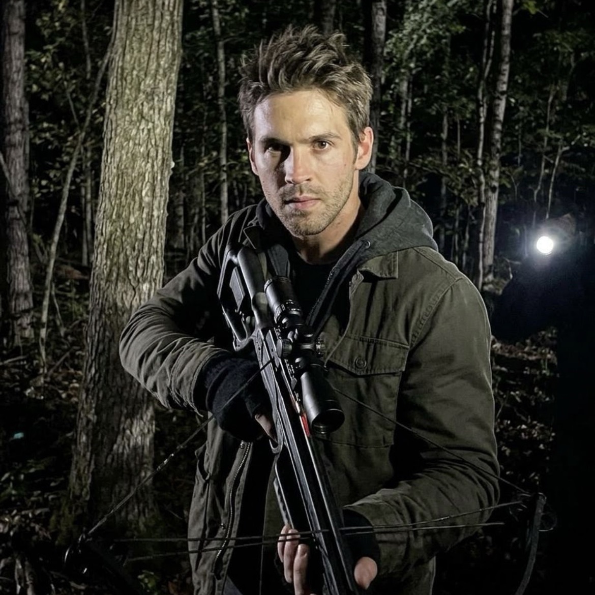 🐺🖤 Mon Diego, un Hale dans le sang, un Mikaelson dans la détermination. Fier, courageux et né pour survivre, tu portes notre héritage avec honneur. Mais n’oublie jamais, mon fils : la chasse fait de toi un guerrier, tandis que la famille fait de toi un Hale. Je serai toujours fière de toi. ❤️‍🔥

Blood Moon and Pack, Family Together. 🌕🐺
