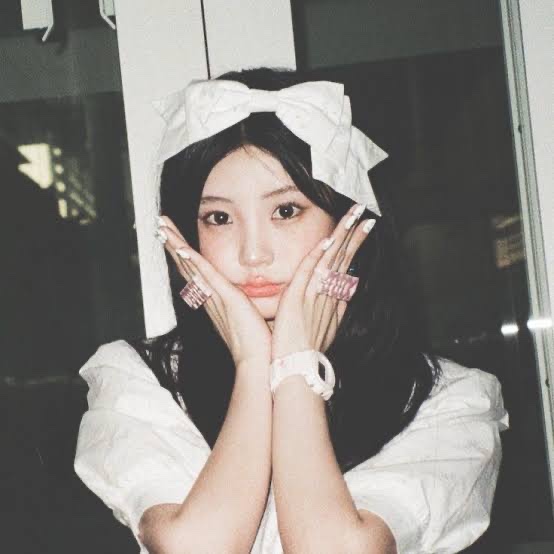 cutie on duty for you <3