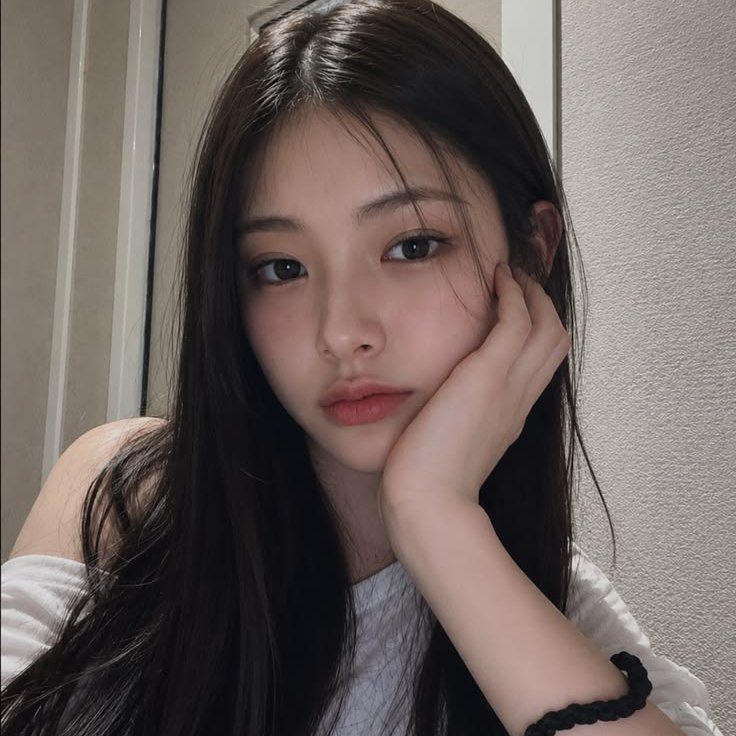 just chillin' and lookin' cute, hbu?